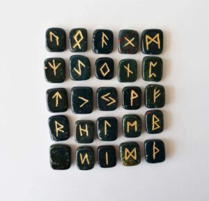 Bloodstone Rune Set