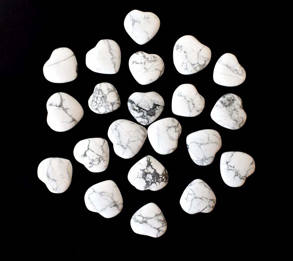 Howlite Puffy Mini Hearts